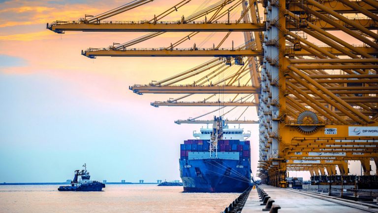 «دي بي ورلد»: مليار درهم تمويلات تجارية بالتعاون مع «ائتمان الصادرات»