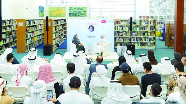 منى المرّي تلتقي طلبة الإعلام بجامعة الإمارات في «جلسة إعلامية ملهمة»